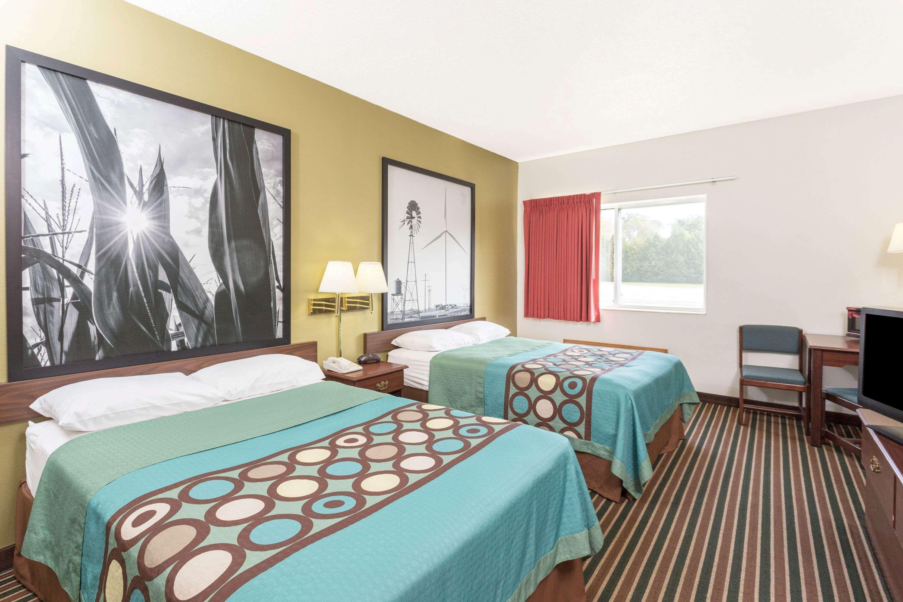 Super 8 By Wyndham Cresco Ia Hotel Buitenkant foto