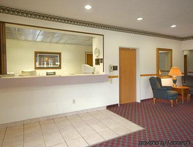Super 8 By Wyndham Cresco Ia Hotel Interieur foto