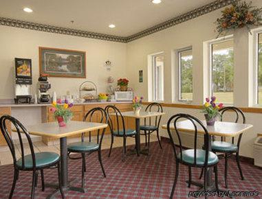 Super 8 By Wyndham Cresco Ia Hotel Restaurant foto
